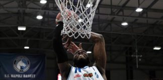 Gevi Napoli, sconfitta anche con Varese: esonerato coach Sacripanti