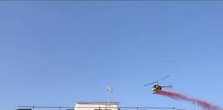 Bagnoli, residenti notano fumo rosa da elicottero: è nata una bambina