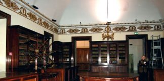 Palazzo Reale e Biblioteca Nazionale: ecco il restauro del Leggio di Maria Carolina