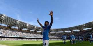 Il Napoli batte il Genoa per 3-0 e chiude in bellezza al "Maradona"