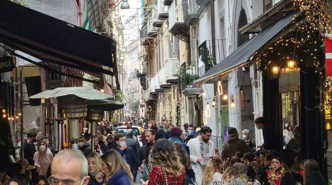 Natale a Napoli, un piano straordinario di controllo per le festività