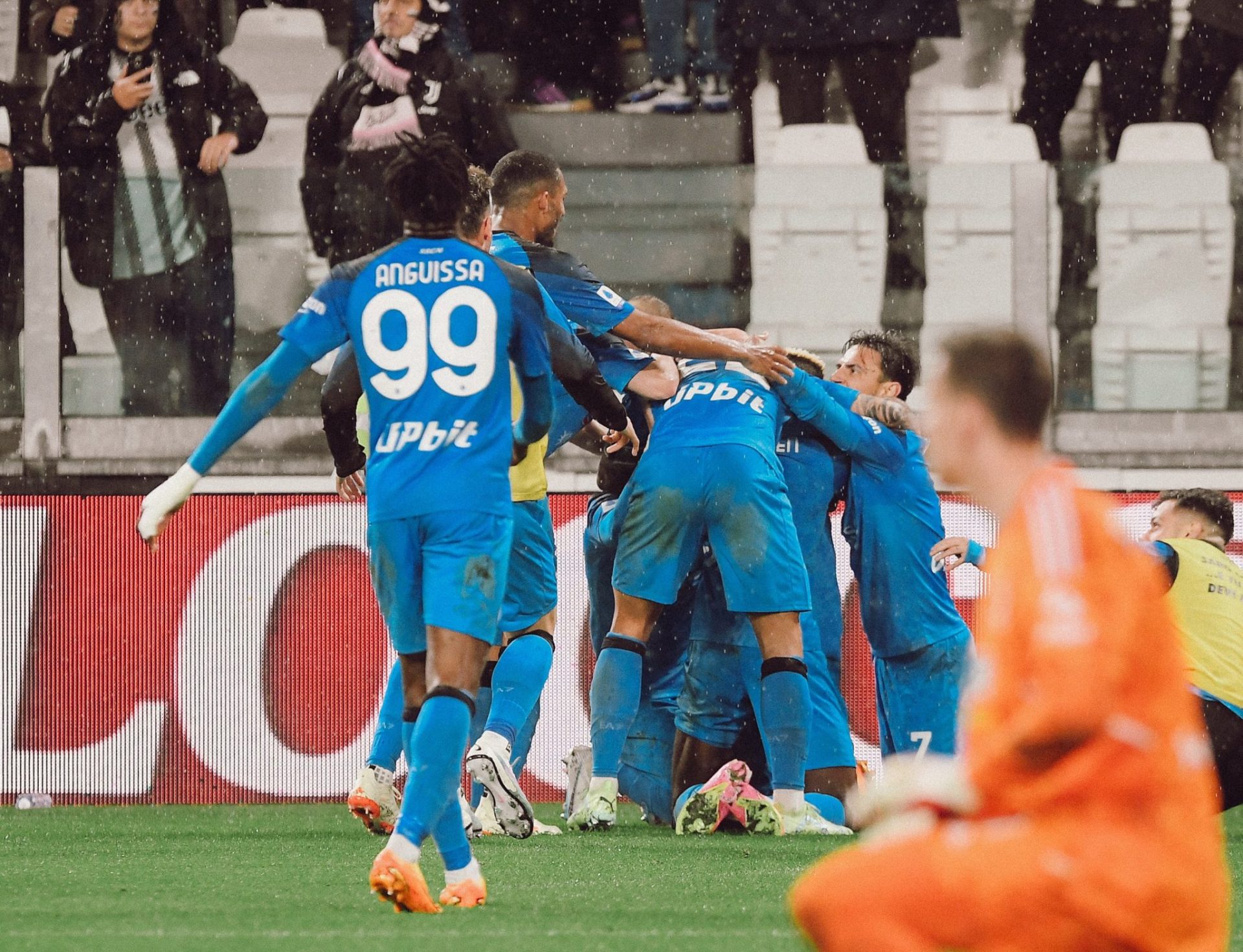 Calcio Napoli a corto muso: Juventus battuta e scudetto vicinissimo