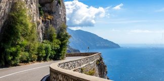 Traffico Costiera Amalfitana: appello dei 14 Sindaci alla Premier Meloni, al Governo e al Parlamento