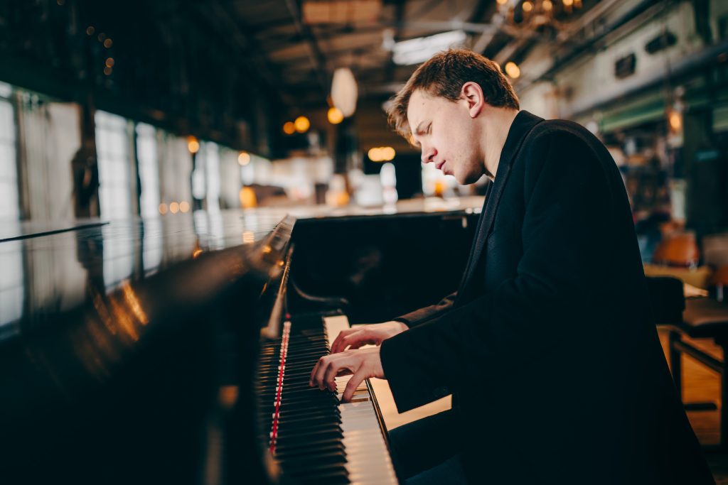 Il pianista Filippo Gorini ed I Solisti Aquilani in concerto 