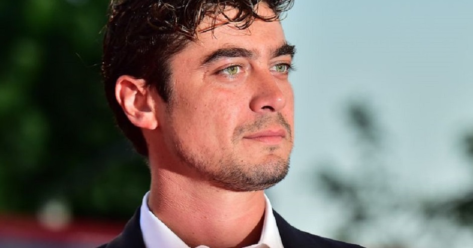 Fabula 2024, il Festival che #salvalanima lo inaugura Riccardo Scamarcio