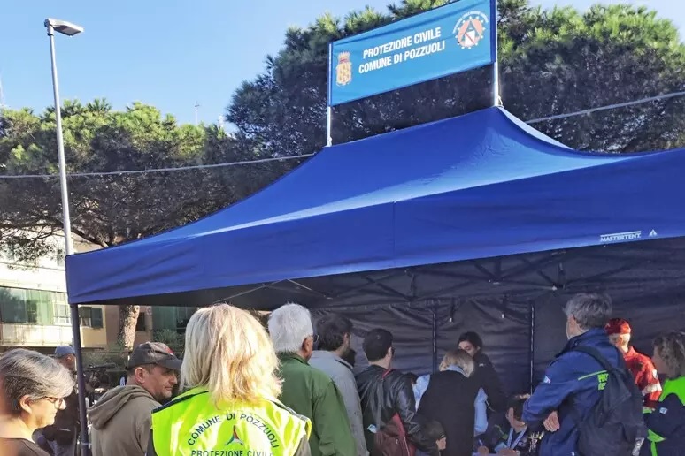 Campi Flegrei, oggi prove di evacuazione e la terra torna a tremare