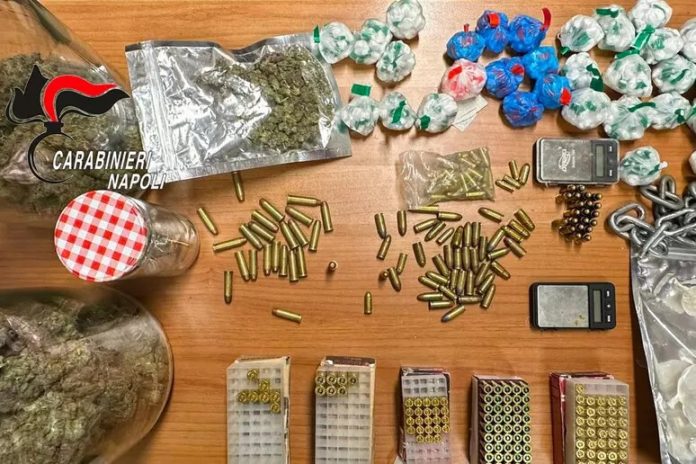 Blitz antidroga nel Napoletano, sequestrate 800 dosi crack