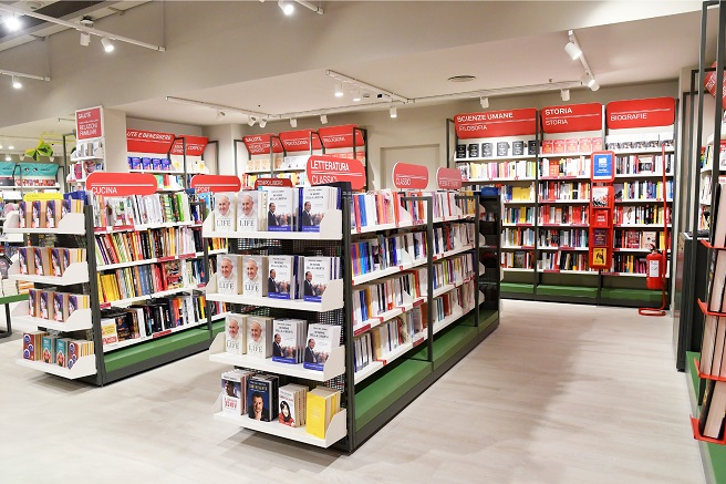 Mondadori Store apre la libreria del Maximall Pompeii