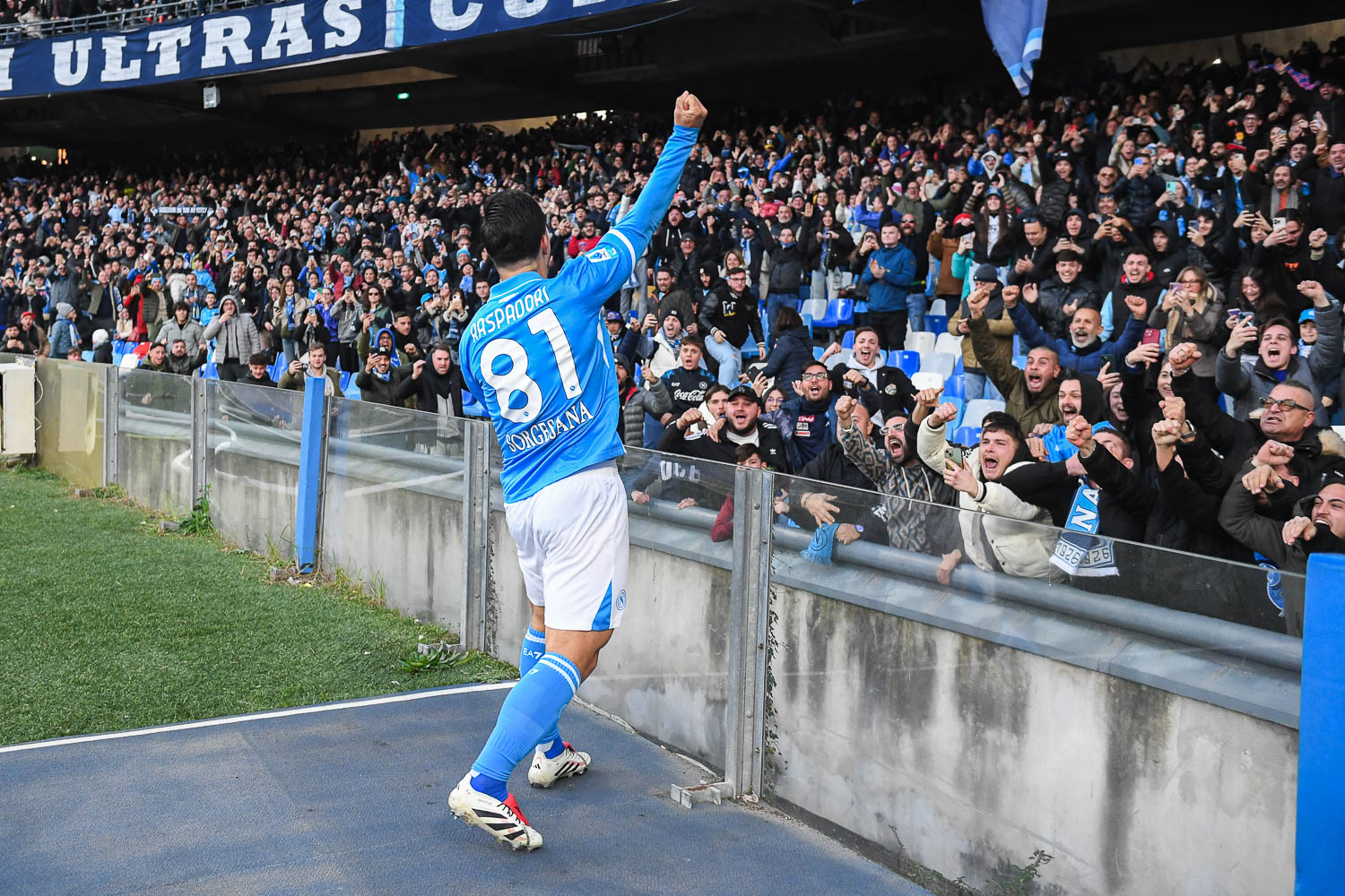 Calcio Napoli: col Venezia la risolve Raspadori