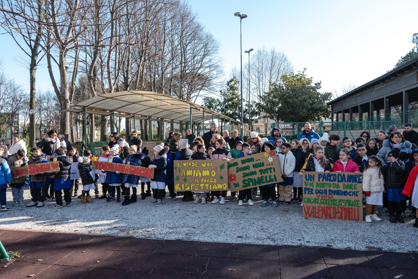 Napoli Basket, tappa a Chiaiano del progetto "Un canestro di sorrisi"