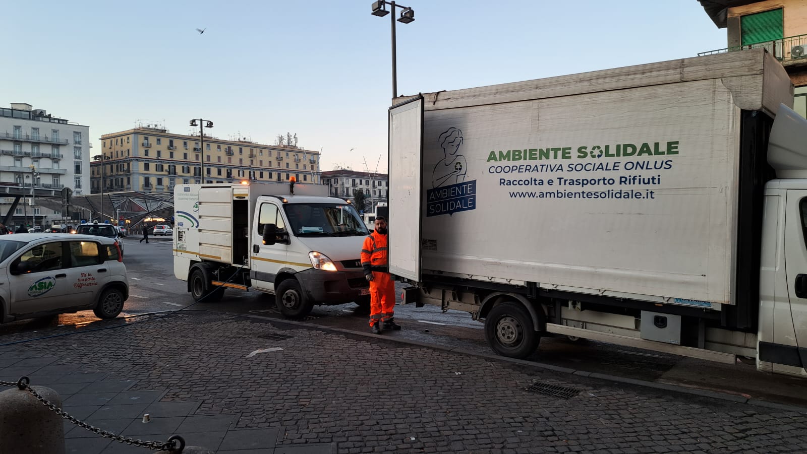 Napoli, donate 100 coperte alle persone senza fissa dimora