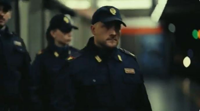 Più agenti nella metropolitana di Napoli: lo spot della Polizia