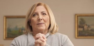 Casa Surace debutta a teatro con lo spettacolo "La riunione di condominio - Tutti sotto lo stesso tetto"