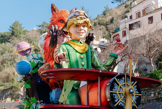 Maiori, il carro del Piccolo Principe vince il 51° Gran Carnevale