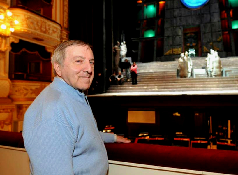 Napoli si sveglia tardi. È morto Roberto De Simone, l’ultimo cantore delle sue radici